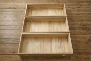中古　天板リメイク　伝統工芸士・頓所芳男　品のある佇まいが魅力の加茂総桐箪笥(胴厚、総桐たんす、着物箪笥、衣装タンス、和タンス)(R-061369)
