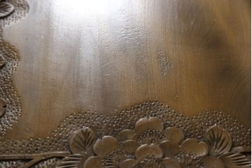 中古　美品　軽井沢彫り　繊細な桜の彫刻が目を惹くセンターテーブル(座卓、ローテーブル)(R-061373)