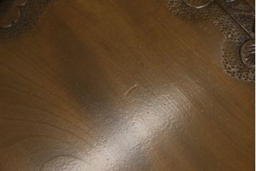 中古　美品　軽井沢彫り　繊細な桜の彫刻が目を惹くセンターテーブル(座卓、ローテーブル)(R-061373)