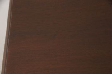 中古　マホガニー材　シックな佇まいの彫刻サイドテーブル(飾り台、花台、ディスプレイ台)(R-061376)
