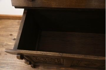 イギリスビンテージ　オーク材　アンティーク調　ベンチ収納　凝った彫刻と深みのある色合いが素敵なベンチ収納(ブランケットボックス、コファ、ベンチチェスト、ヴィンテージ)(R-061377)