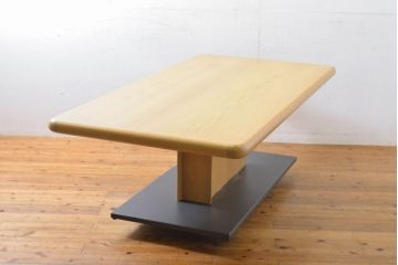 中古　特大　大きなサイズで快適な家族団欒の時間が叶うセンターテーブル(リビングテーブル、作業台)(R-061380)