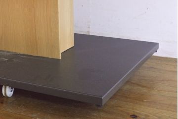 中古　特大　大きなサイズで快適な家族団欒の時間が叶うセンターテーブル(リビングテーブル、作業台)(R-061380)