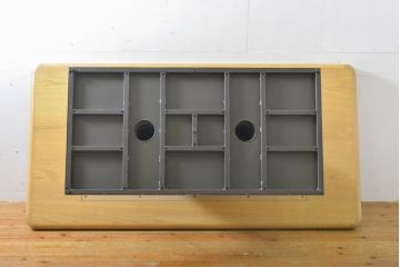中古　特大　大きなサイズで快適な家族団欒の時間が叶うセンターテーブル(リビングテーブル、作業台)(R-061380)