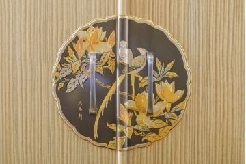 中古　東京の伝統工芸　桐の名門相徳(あいとく)製　衣装盆12杯!　たっぷり収納できる大開総桐箪笥(胴厚、四方丸、総桐たんす、着物箪笥、和タンス、引き出し)(定価約145万円)(R-061383)
