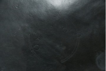 中古　希少品　イタリア　ザノッタ(zanotta)　TONIETTA(トニエッタ)シリーズ　本革　優雅なフォルムが魅力的なレザーチェア　定価約17万円　(R-061386)