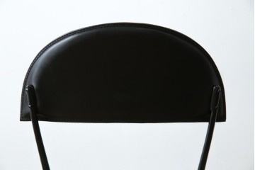 中古　希少品　イタリア　ザノッタ(zanotta)　TONIETTA(トニエッタ)シリーズ　本革　優雅なフォルムが魅力的なレザーチェア　定価約17万円　(R-061386)