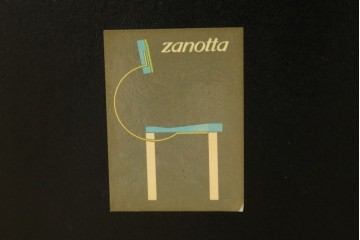 中古　希少品　イタリア　ザノッタ(zanotta)　TONIETTA(トニエッタ)シリーズ　本革　優雅なフォルムが魅力的なレザーチェア　定価約17万円　(R-061386)