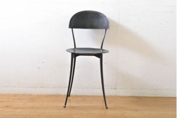 中古　希少品　イタリア　ザノッタ(zanotta)　TONIETTA(トニエッタ)シリーズ　本革　優雅なフォルムが魅力的なレザーチェア(ダイニングチェア、イス、椅子)(定価約17万円)(R-061386)