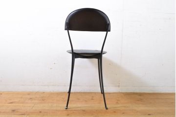 中古　希少品　イタリア　ザノッタ(zanotta)　TONIETTA(トニエッタ)シリーズ　本革　優雅なフォルムが魅力的なレザーチェア(ダイニングチェア、イス、椅子)(定価約17万円)(R-061386)