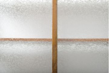 和製アンティーク　栗材　大きなガラスでディスプレイが見やすい!!レトロな雰囲気のガラスケース(ショーケース、陳列棚、飾り棚、店舗什器)(R-061390)