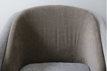 中古　イタリア　ミノッティ(Minotti)　フィルノワール(FIL NOIR)　洗練されたシルエットが美しいアームチェア(定価約70万円)(一人掛けソファ、1人掛け、イス)(R-061395)