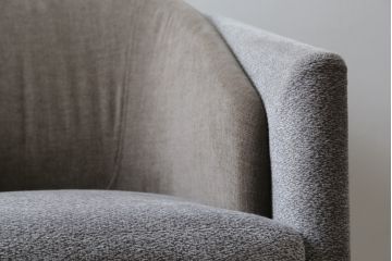 中古　イタリア　ミノッティ(Minotti)　フィルノワール(FIL NOIR)　洗練されたシルエットが美しいアームチェア(定価約70万円)(一人掛けソファ、1人掛け、イス)(R-061395)