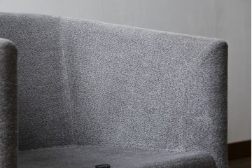 中古　イタリア　ミノッティ(Minotti)　フィルノワール(FIL NOIR)　洗練されたシルエットが美しいアームチェア(定価約70万円)(一人掛けソファ、1人掛け、イス)(R-061395)