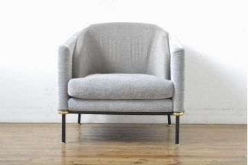 中古　イタリア　ミノッティ(Minotti)　フィルノワール(FIL NOIR)　洗練されたシルエットが美しいアームチェア(定価約70万円)(一人掛けソファ、1人掛け、イス)(R-061396)