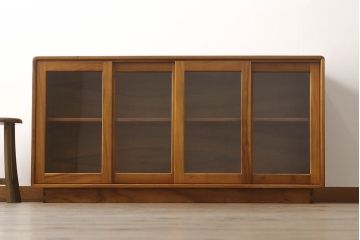 和製ビンテージ　希少!　チーク材無垢材　北欧デザイン　ナチュラルシンプルなサイドボード(収納棚、戸棚、テレビボード、リビングボード、キャビネット、ヴィンテージ)(R-061397)