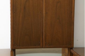 中古　DREXEL HERITAGE(ドレクセルヘリテイジ)　マホガニー材　姿見も兼ね備えた格調高く優美な佇まいのドレッサー(三面鏡、スタンドミラー、化粧台)(R-061399)