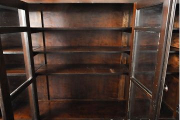 中古　松本民芸家具　クラシカルな雰囲気のダイヤカット型飾り棚(キャビネット、戸棚、食器棚、カップボード、収納棚、上下バラ売り可能)(定価推定約135万円)(R-061400)
