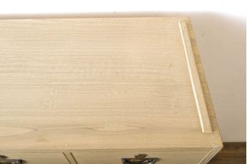 中古　東京の伝統工芸　桐の名門相徳(あいとく)　桐箪笥　引き出しの透かしの意匠が粋なチェスト(並厚、桐たんす、引き出し、着物箪笥、衣装箪笥、和タンス)(R-061405)