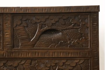 中古　軽井沢彫り　満開の桜の彫刻が見事なチェスト(和たんす、引き出し、衣装箪笥、整理箪笥、サイドチェスト)(R-061406)