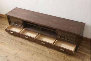 ラフジュ工房オリジナル　古建具リメイク　レーザー組子入り　品のある佇まいが魅力的なテレビ台(ローボード、リビングボード、テレビボード、戸棚、収納棚)(R-061410)