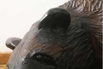 和製ビンテージ　特大サイズ　まるで本物!!　毛流れや鱗に至るまでとにかく彫りが良い!!　木彫りの熊(置物、置き物、ディスプレイ、ヴィンテージ)(R-061411)