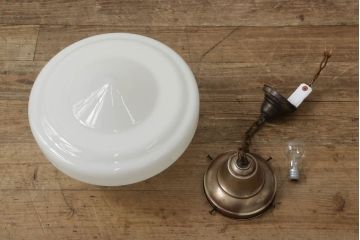和製アンティーク　大振りサイズ　昭和レトロなデザインのガラスシェード照明(吊り下げ照明、天井照明、ペンダントライト)(R-061412)
