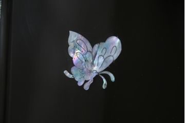 中古　美品　ラデン細工　孔雀の美しい翼が描かれた折り畳み衝立て(つい立て、パーテーション、折りたたみ)(R-061418)