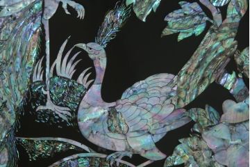 中古　美品　ラデン細工　孔雀の美しい翼が描かれた折り畳み衝立て(つい立て、パーテーション、折りたたみ)(R-061418)