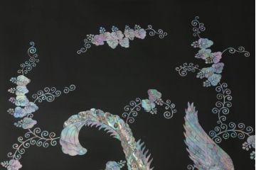 中古　韓国民芸家具　華やかな螺鈿(ラデン)細工が目を惹く座卓(ローテーブル、センターテーブル)(R-061419)