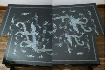 中古　韓国民芸家具　華やかな螺鈿(ラデン)細工が目を惹く座卓(ローテーブル、センターテーブル)(R-061419)