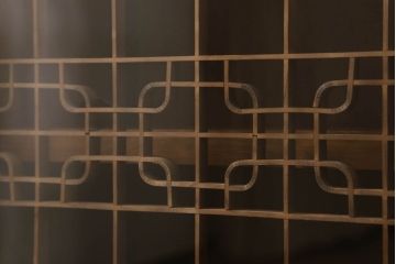 ラフジュ工房オリジナル　古建具リメイク　引き出し7杯付きの和モダンな収納棚(戸棚、キャビネット、飾り棚)(R-061420)