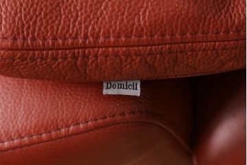 中古　Domicil(ドミシール)　DM-5132　本革　直線的なデザインがスタイリッシュなレザー2人掛けソファ(二人掛け、2.5人掛け、3人掛け、2P)(定価約54万円)(R-061421)