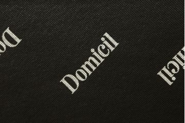 中古　Domicil(ドミシール)　DM-5132　本革　直線的なデザインがスタイリッシュなレザー2人掛けソファ(二人掛け、2.5人掛け、3人掛け、2P)(定価約54万円)(R-061421)