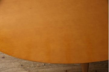 中古　美品　arflex(アルフレックス)　NEW STATION(ニューステーション)　オーバル型　ナチュラルテイストに合うシンプルなダイニングテーブル(6人掛け、4人掛け、食卓、丸テーブル、ラウンドテーブル)(定価約28万円)(R-061422)