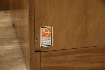 中古　美品　軽井沢彫り　凝った彫刻が美しく和室にも洋室にも合うのが嬉しい収納付きライティングビューロー(簿記机、ワークデスク、在宅用、在宅ワーク用、引き出し、サイドチェスト)(R-061426)