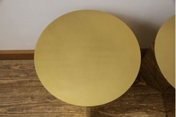 中古　美品　ヘイ(HAY)　スリットハイ(Slit High)　洗練されたデザインが魅力的なサイドテーブル2台セット(ラウンドテーブル、コーヒーテーブル、丸テーブル)(2個定価 約16万6千円)(R-061439)