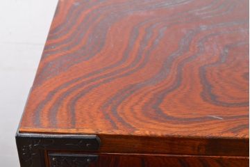 中古　美品　岩谷堂箪笥　波打つ様な杢目と重厚感ある金具が趣ある和箪笥(衣装箪笥、民芸箪笥、収納箪笥、整理箪笥、チェスト、引き出し)(R-061443)