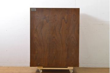 中古　美品　岩谷堂箪笥　波打つ様な杢目と重厚感ある金具が趣ある和箪笥(衣装箪笥、民芸箪笥、収納箪笥、整理箪笥、チェスト、引き出し)(R-061443)