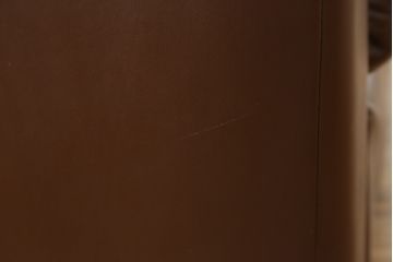 中古　デセデ(de Sede)　DS-13　ブラウン色　本革　シンプルモダンなフォルムが格好良い1人掛けレザーソファ(アームチェア、一人掛けソファ)(定価約60万円)(R-061444)