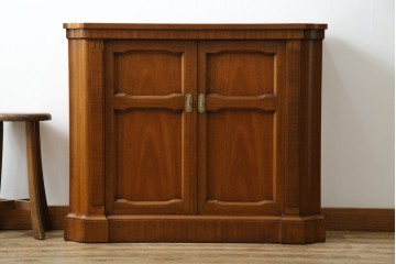 中古　美品　DREXEL HERITAGE(ドレクセルヘリテイジ)　TRIUNE(トライユン)シリーズ　マホガニー材　ホールチェスト(サイドボード)　定価約30万円相当　(R-061445)