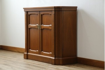 中古　美品　DREXEL HERITAGE(ドレクセルヘリテイジ)　TRIUNE(トライユン)シリーズ　マホガニー材　ホールチェスト(サイドボード)　定価約30万円相当　(R-061445)