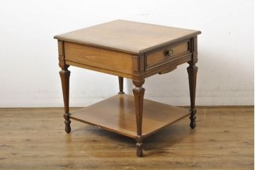 中古　DREXEL HERITAGE JAPAN(ドレクセルヘリテイジジャパン)　594-324　クラシカルなデザインが美しいエンドテーブル(ナイトテーブル、サイドテーブル、サイドチェスト)(R-061449)
