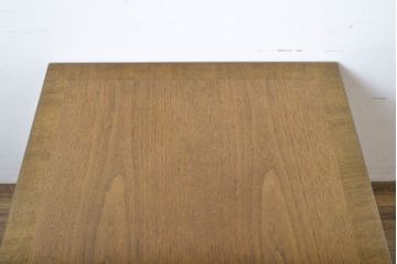 中古　DREXEL HERITAGE JAPAN(ドレクセルヘリテイジジャパン)　594-324　クラシカルなデザインが美しいエンドテーブル(ナイトテーブル、サイドテーブル、サイドチェスト)(R-061449)