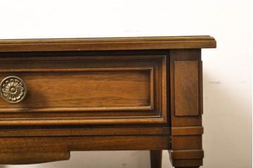 中古　DREXEL HERITAGE JAPAN(ドレクセルヘリテイジジャパン)　594-324　クラシカルなデザインが美しいエンドテーブル(ナイトテーブル、サイドテーブル、サイドチェスト)(R-061449)