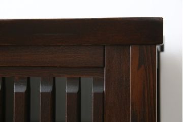 中古　民芸家具　展示未使用品　タモ材　上質な和の空間づくりに取り入れたいシックな水屋箪笥サイドボード(収納棚、戸棚、食器棚、キャビネット)(R-061455)