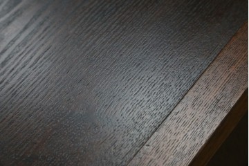 新古　未使用展示品　タモ材　上質な和の空間づくりに取り入れたいシックな水屋箪笥サイドボード　(R-061456)