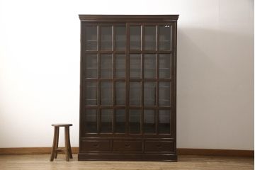 中古　民芸家具　高級品　鉄刀木(タガヤサン)　大人のシックなお部屋づくりにおすすめの本箱(本棚、書棚、ブックケース、戸棚、収納棚、飾り棚、キャビネット)(R-061460)
