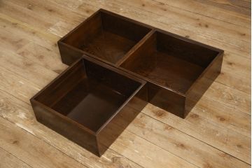中古　民芸家具　高級品　鉄刀木(タガヤサン)　大人のシックなお部屋づくりにおすすめの本箱(本棚、書棚、ブックケース、戸棚、収納棚、飾り棚、キャビネット)(R-061460)