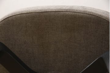 中古　超美品　イタリア　ミノッティ(Minotti)　シンプルモダンなデザインが美しい回転式ダイニングチェア(定価35万円)(回転イス、椅子)(R-061468)